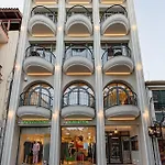 1864 Apartament